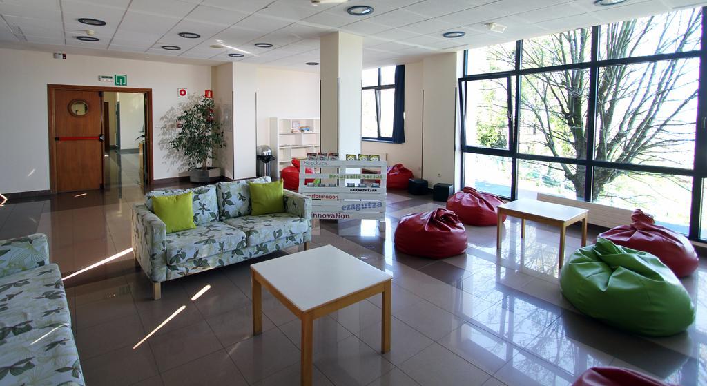 Bilbao Hostel Exterior photo